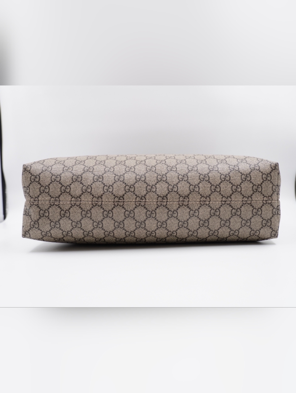 BY46 💗 Gucci GG Supreme Tote Bag - Picture 11 of 13